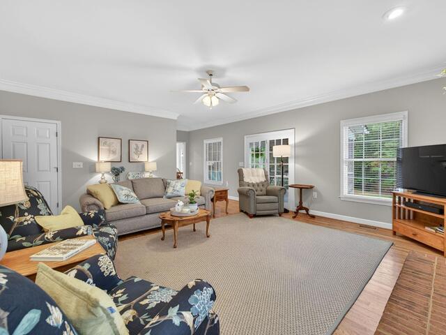 Photo of 102 Glenbriar Court