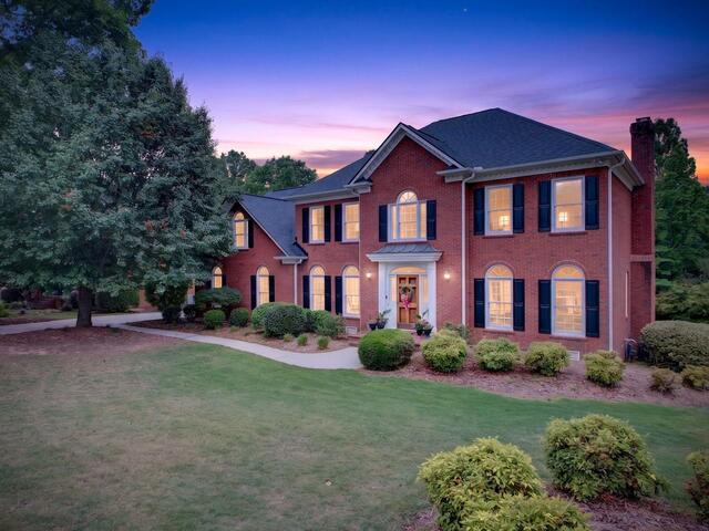 Photo of 102 Glenbriar Court