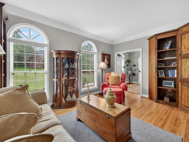 Photo of 102 Glenbriar Court
