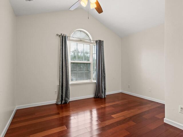 Photo of 124 Summer Hill Road