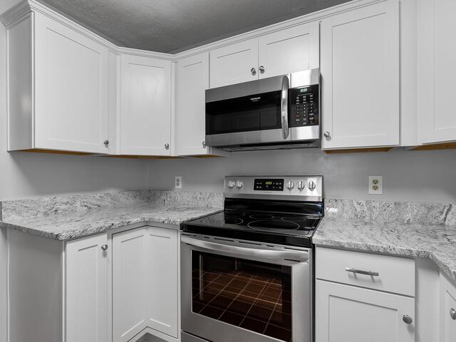 Photo of 905 Northlake Drive