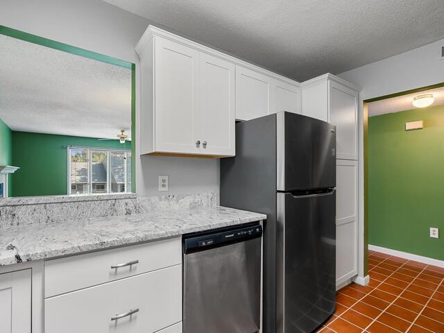 Photo of 905 Northlake Drive