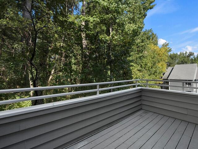 Photo of 905 Northlake Drive