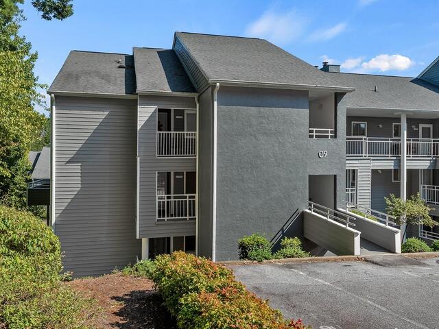 Photo of 905 Northlake Drive