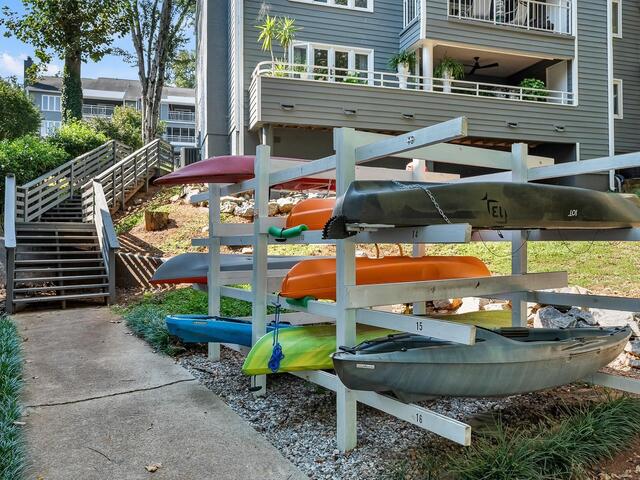 Photo of 905 Northlake Drive