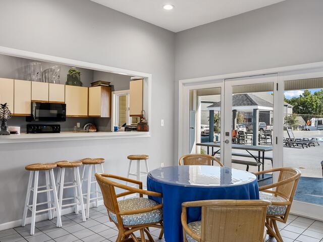 Photo of 905 Northlake Drive