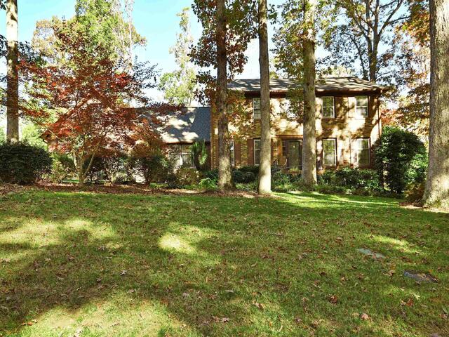 Photo of 301 Sagramore Lane