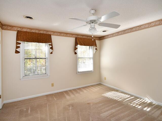 Photo of 301 Sagramore Lane