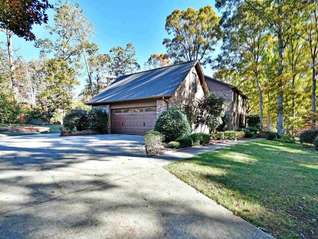 Photo of 301 Sagramore Lane