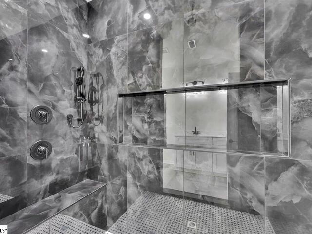 Photo of 209 Springdale Avenue