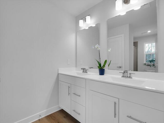 Photo of 418 Erbosco Drive