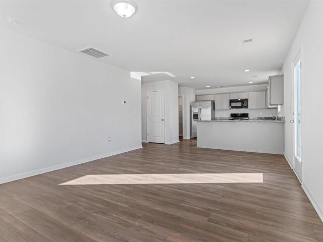 Photo of 464 Grantham Court