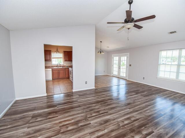 Photo of 575 Mountainview Road