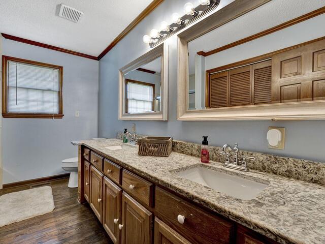 Photo of 206 Taylor Road