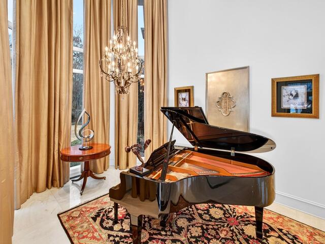 Photo of 101 Tuscany Way