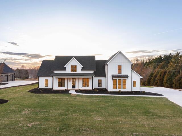 Photo of 3364 Fairview Road