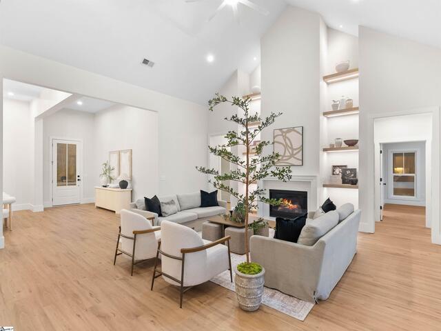 Photo of 3364 Fairview Road