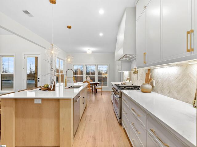 Photo of 3364 Fairview Road