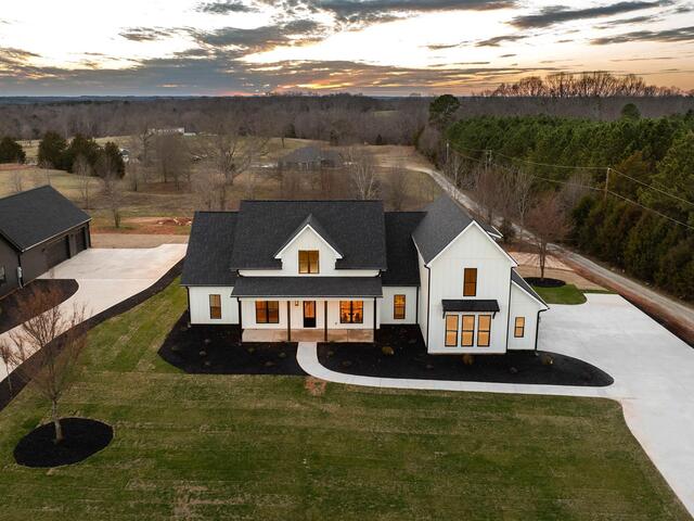 Photo of 3364 Fairview Road