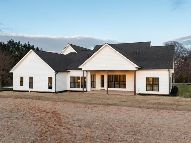 Photo of 3364 Fairview Road