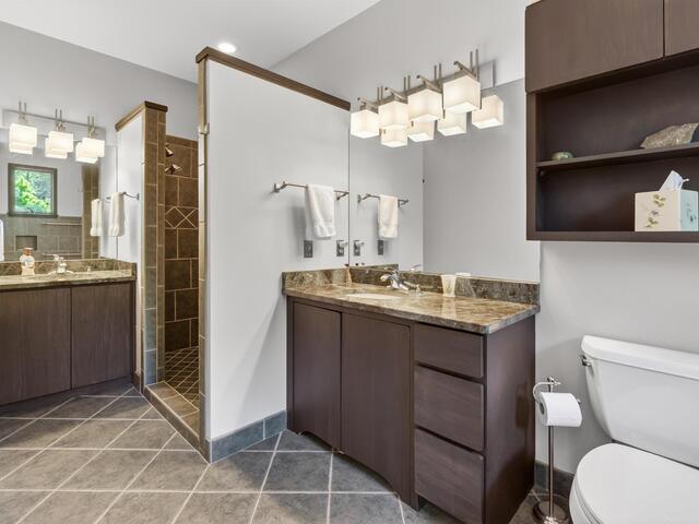 Photo of 380 Montagu Drive
