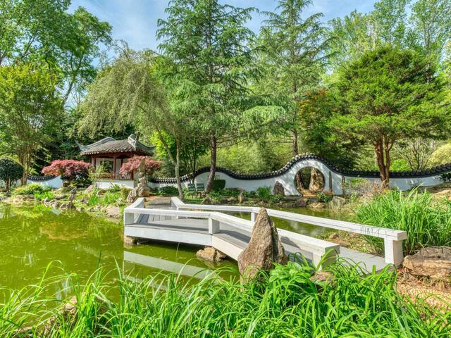 Photo of 380 Montagu Drive