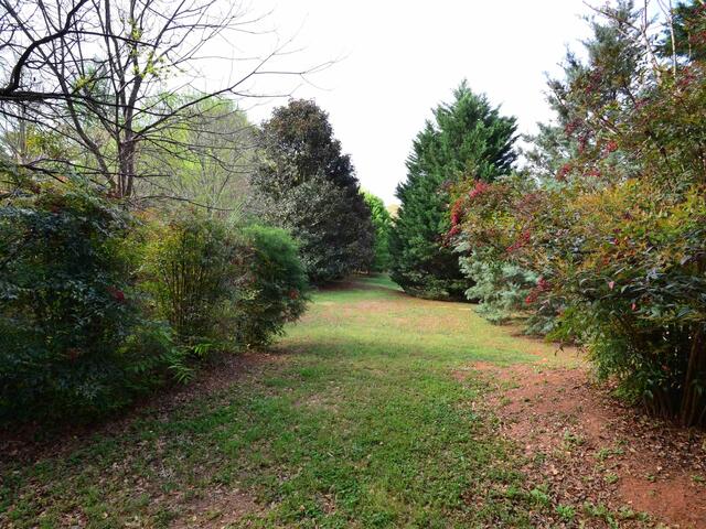 Photo of 380 Montagu Drive