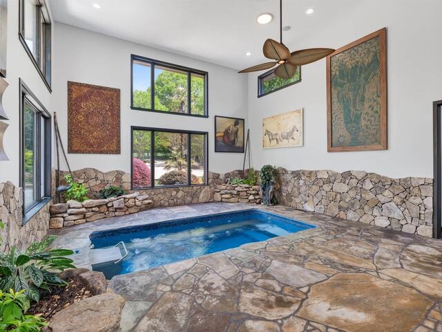 Photo of 380 Montagu Drive