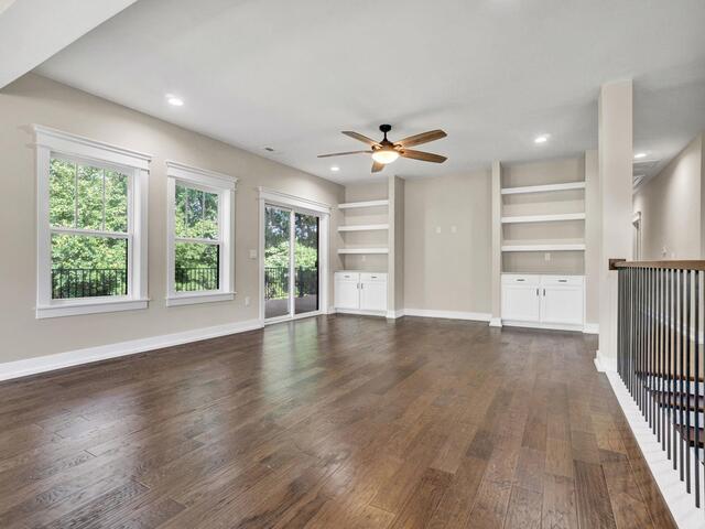 Photo of 892 Chrenshaw Street