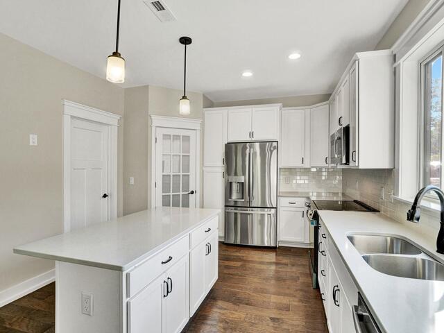 Photo of 892 Chrenshaw Street