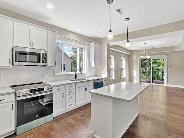 Photo of 892 Chrenshaw Street