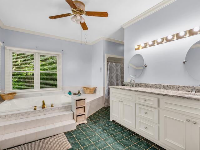 Photo of 414 Giggle Drive