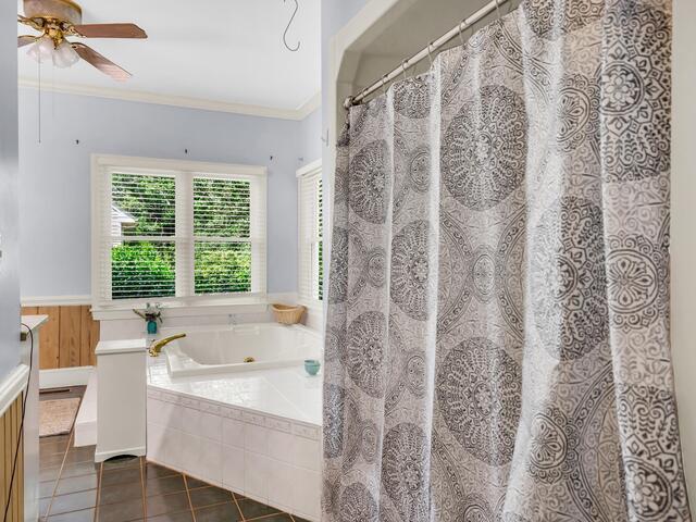 Photo of 414 Giggle Drive