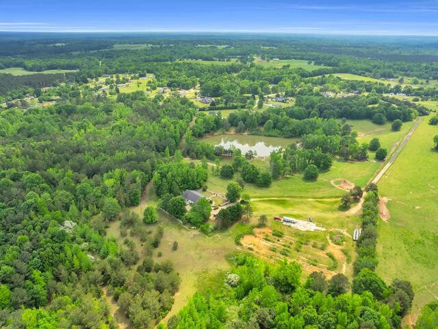 Photo of 414 Giggle Drive