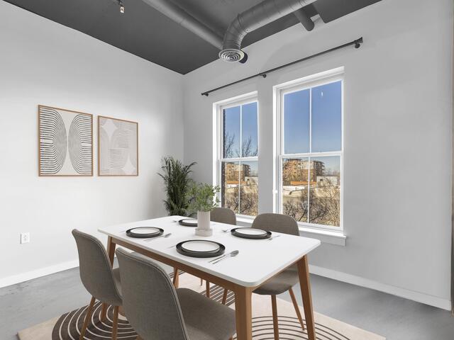 Photo of 927 S Main Street