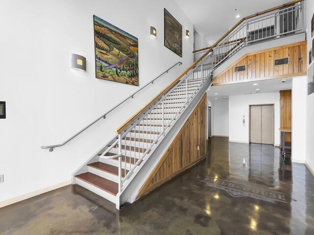 Photo of 927 S Main Street