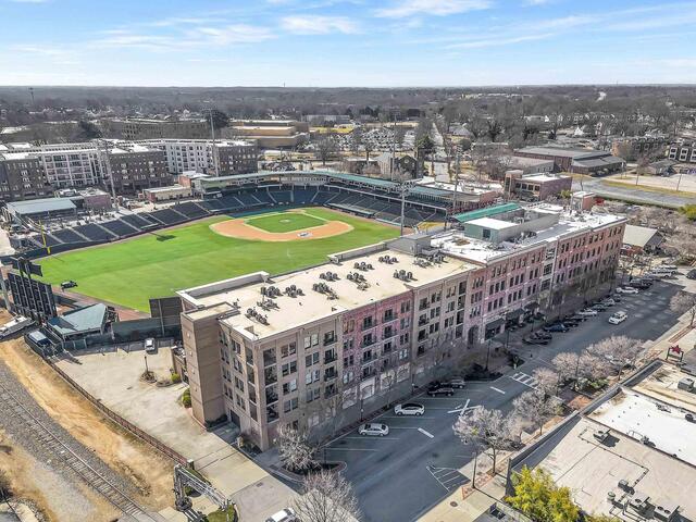 Photo of 927 S Main Street