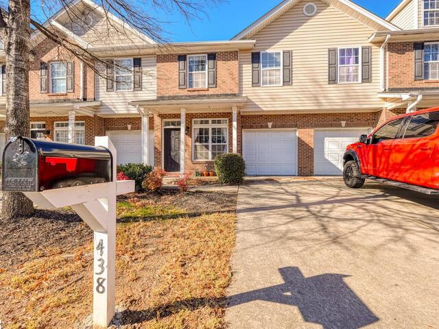 Photo of 438 Woodbark Court