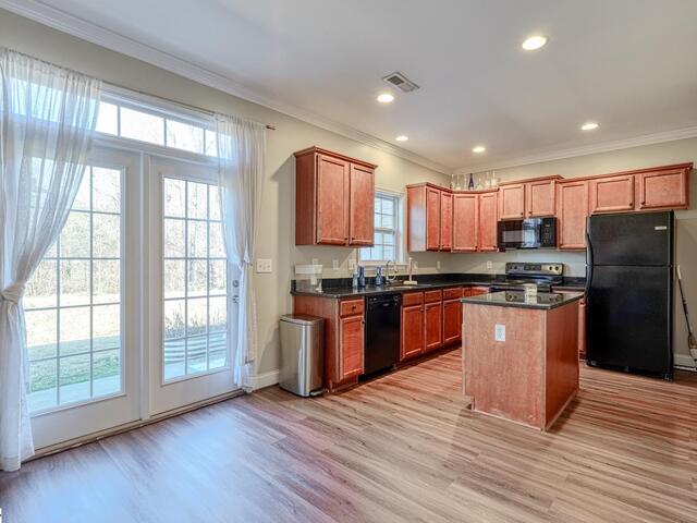 Photo of 438 Woodbark Court