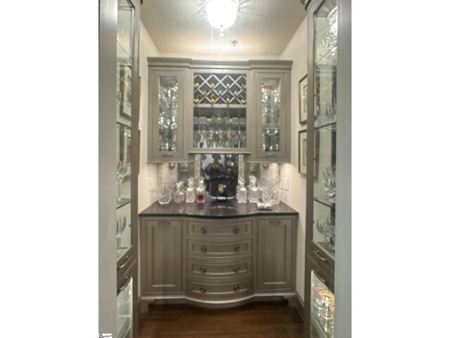 Photo of 400 N Main Street