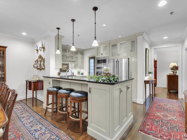 Photo of 400 N Main Street