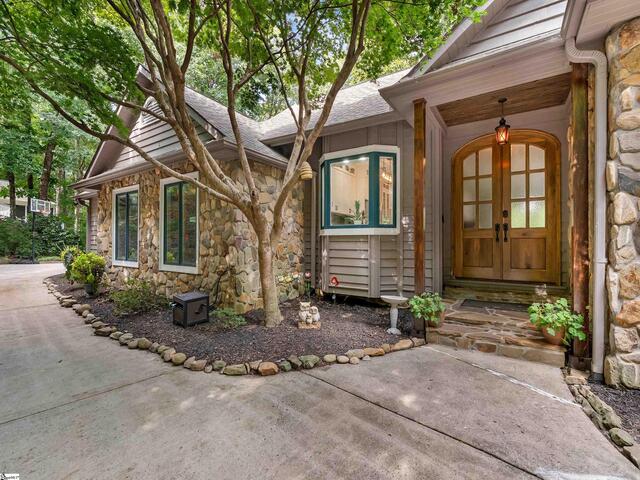 Photo of 119 Foxboro Road