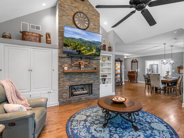 Photo of 119 Foxboro Road