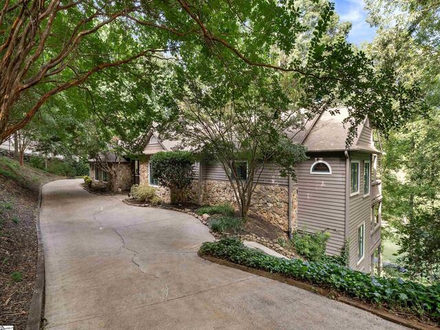 Photo of 119 Foxboro Road