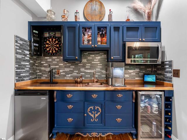 Photo of 119 Foxboro Road