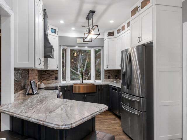 Photo of 119 Foxboro Road