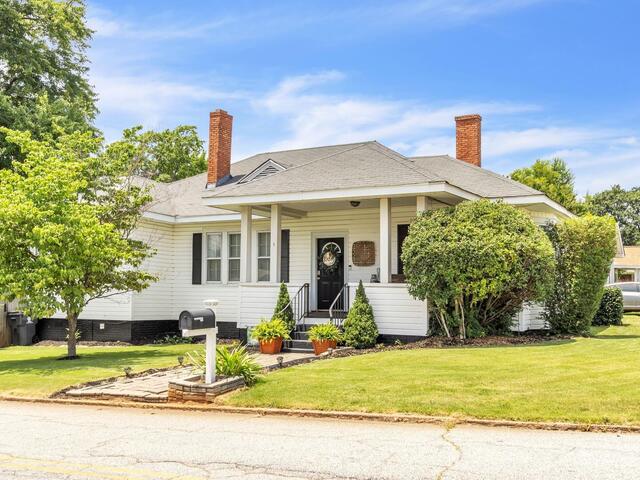 Photo of 1 Lawrence Street