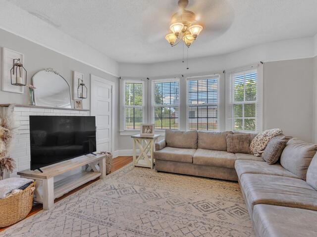 Photo of 1 Lawrence Street