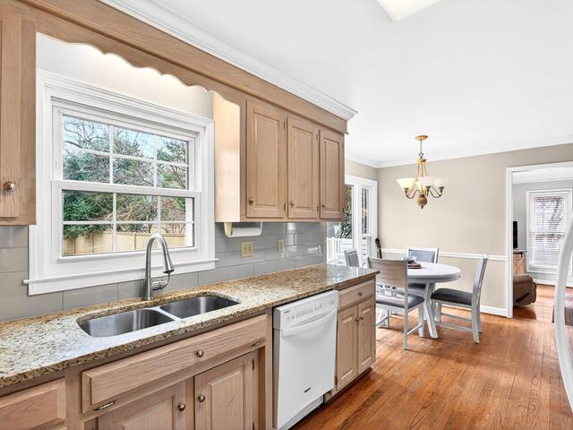 Photo of 304 Deepwood Drive