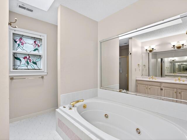 Photo of 304 Deepwood Drive